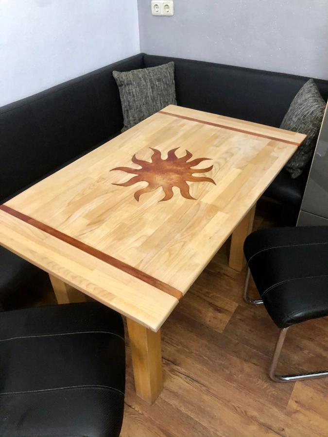 Delux Ferienwohnung Kunstgalerie Und Ilmradweg Kranichfeld Ngoại thất bức ảnh