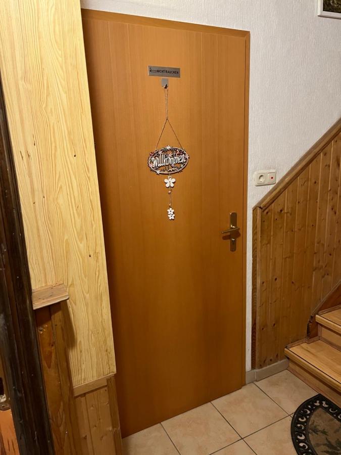Delux Ferienwohnung Kunstgalerie Und Ilmradweg Kranichfeld Ngoại thất bức ảnh